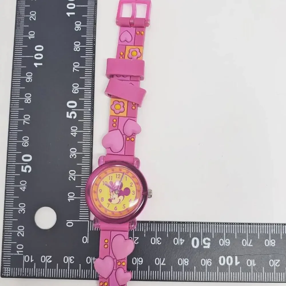Vintage Disney Minnie Mouse Pink Hearts Watch